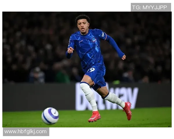 桑乔的崛起与挑战:从天才少年到足球场上的璀璨明星之路