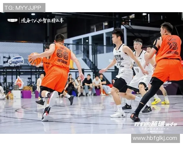 篮球明星跪着的背后故事揭示了运动员的坚持与奋斗精神
